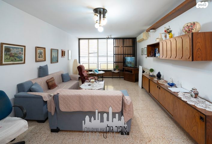 דירה, הרצליה