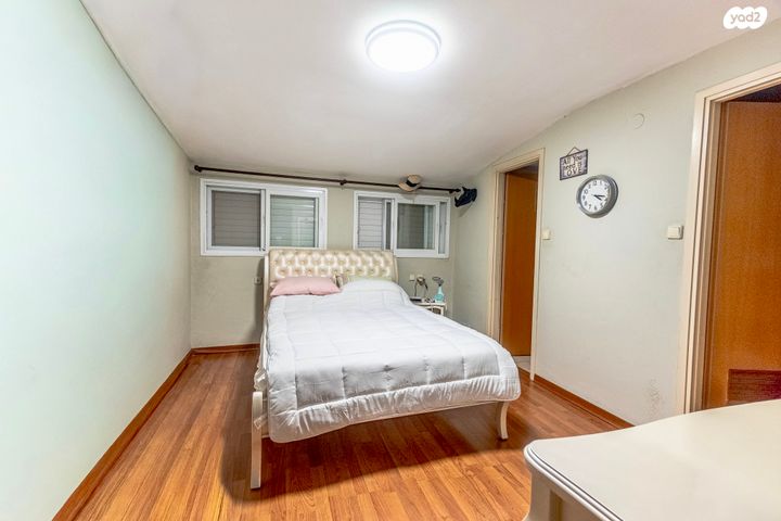 דו משפחתי, האר"י הקדוש, מחנה יהודה, פתח תקווה