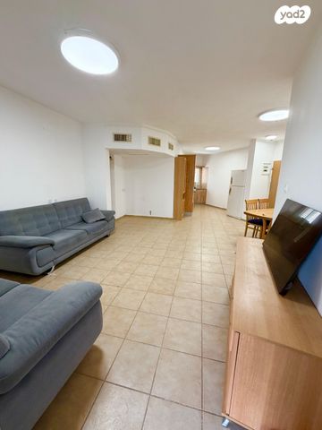 דירת גן, רמות הרכס, באר שבע