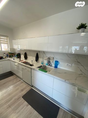 דירה, טשרניחובסקי, גבעת הורדים, רסקו, ירושלים