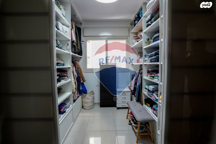 דירה, הבריגדה היהודית 56, גלי הים, נתניה