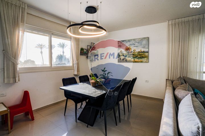 דירה, הבריגדה היהודית 56, גלי הים, נתניה