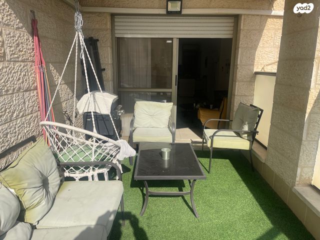 דירה, אליהו קורן, חומת שמואל, הר חומה, ירושלים