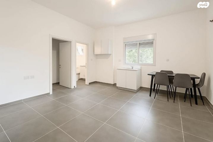 דירה, הרצל 65, שכונת האוצר, חדרה