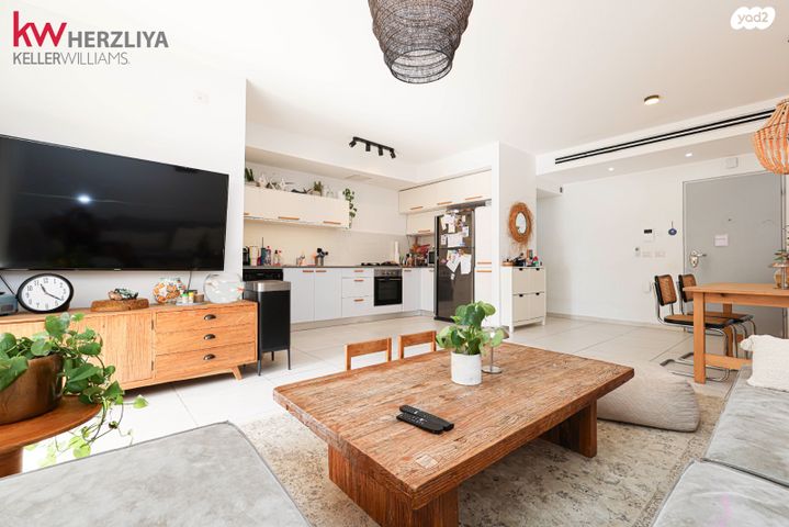 דירת גן, תוף מרים 4, גליל ים (מתחם הכוכבים), הרצליה