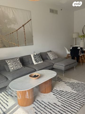 דירה, אריק לביא 18, עיר ימים, נתניה