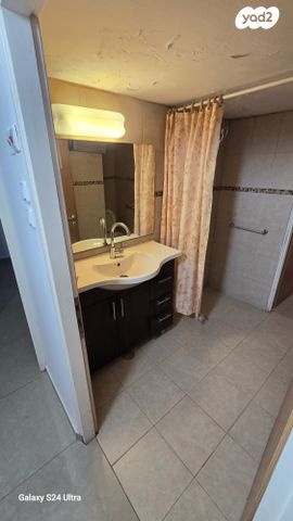 דירה, הוגו מולר, מרכז העיר, קרית אתא