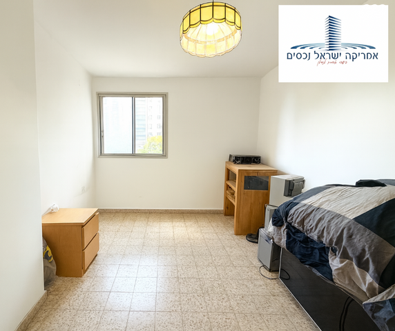 דירה, התנאים, נווה אמירים, הרצליה