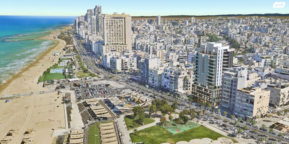 גג/ פנטהאוז, דרך בן גוריון 121, בת ים