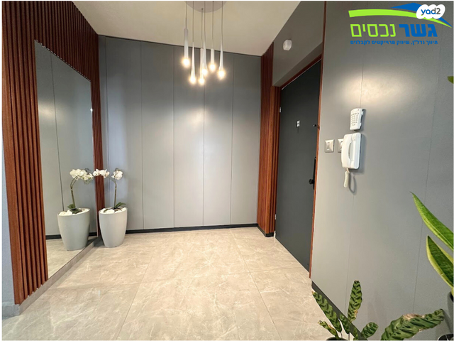 דירת גן, האלמוג, נופי סלע, מעלה אדומים