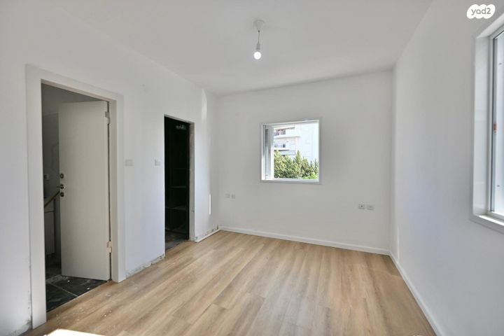 דירה, רא"ל מוטה גור, היובל, שרונה, רחובות