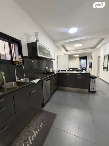 דירת גן, העלייה 6, קרית ים ב', קרית ים