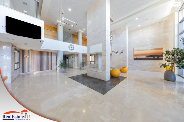 דירה, אהוד מנור, עיר ימים, נתניה