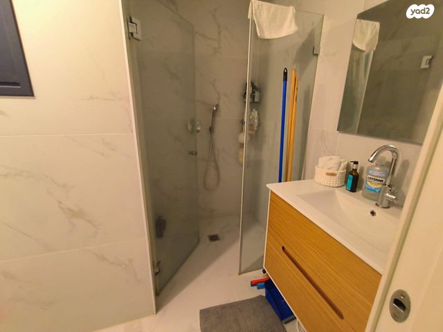 דירת גן, אסף 3, חרוזים, רמת גן