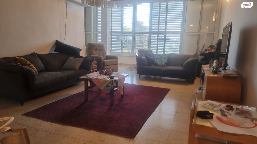 דירה, נווה יהודה, רחובות