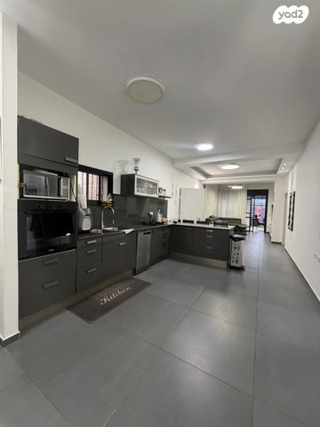 דירת גן, העלייה 6, קרית ים ב', קרית ים