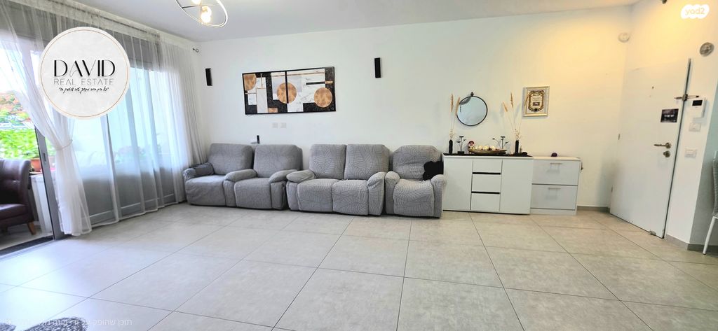 דירה, חטיבת גולני 61, אחוזת דניה, חדרה