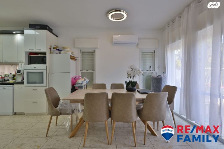 דירה, יצחק יציב 39, קרית חיים מזרחית, חיפה