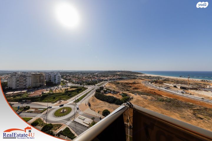 דירה, אהוד מנור, עיר ימים, נתניה