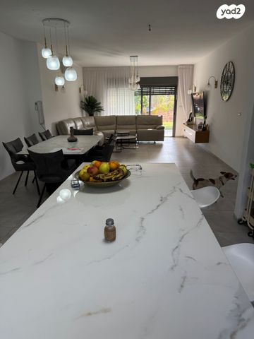 בית פרטי/ קוטג', מחניים