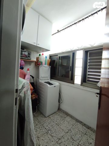 דירה, לוחמי הגטאות, דרום, צפת