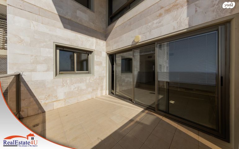 דירה, אהוד מנור, עיר ימים, נתניה