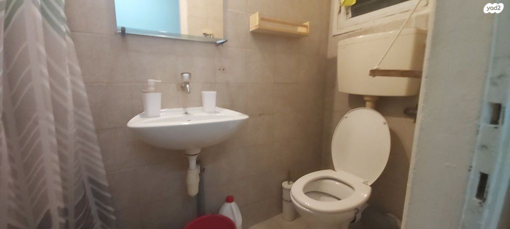 דירה, קהילת לודז', הדר יוסף, תל אביב יפו