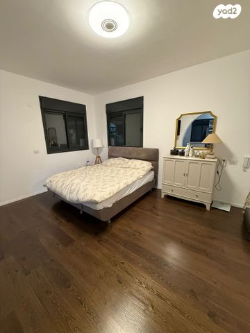 גג/ פנטהאוז, בצל האורנים, קרית טבעון