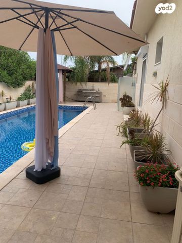 בית פרטי/ קוטג', יד רמב"ם