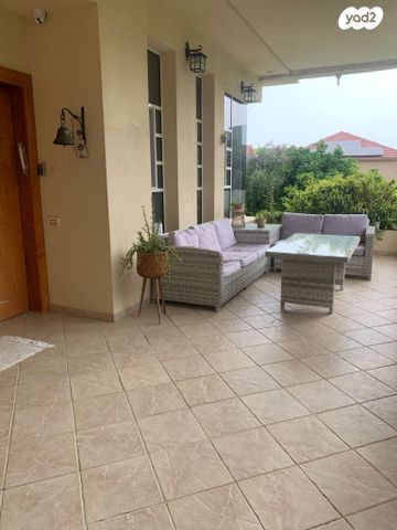 בית פרטי/ קוטג', יד רמב"ם