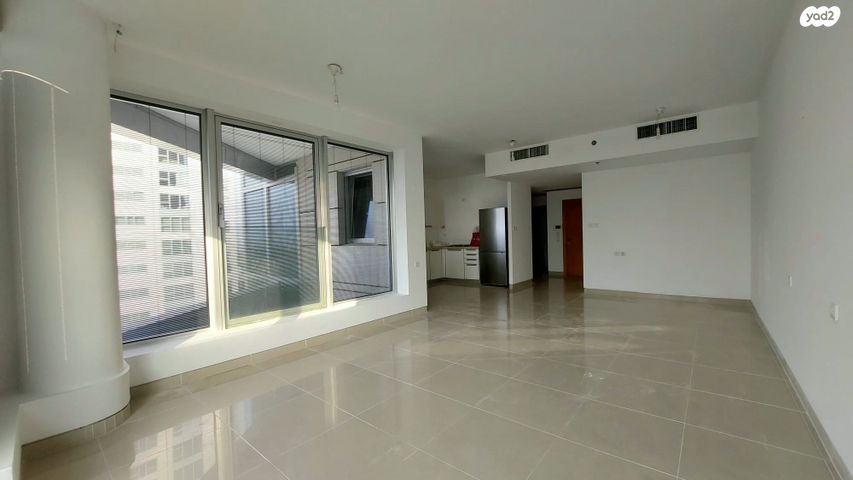 ניסים אלוני 