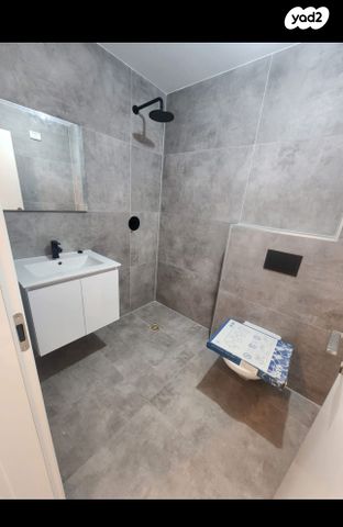 דירה, תוצרת הארץ, תל אביב יפו