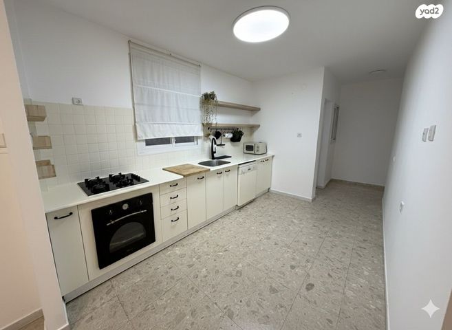 דו משפחתי, כפר יונה