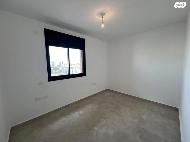 דירה, זאב אורלוב, פתח תקווה