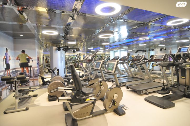 דירה, ניסים אלוני, צמרות איילון, פארק צמרת, תל אביב יפו