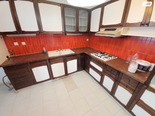 דירה, ידע עם, חרוזים, רמת גן