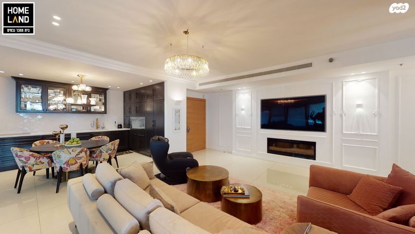 דירה, ניסים אלוני, צמרות איילון, פארק צמרת, תל אביב יפו