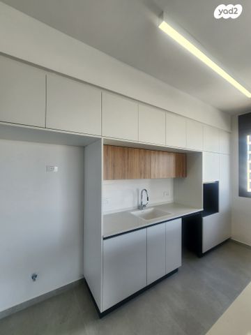 דירה, ראול ולנברג 33, תל אביב יפו