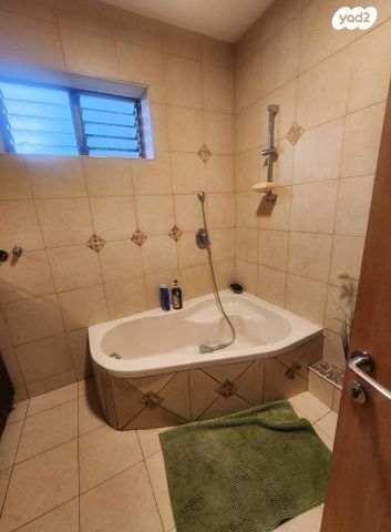 דירת גן, הגולן, רמת החייל, תל אביב יפו