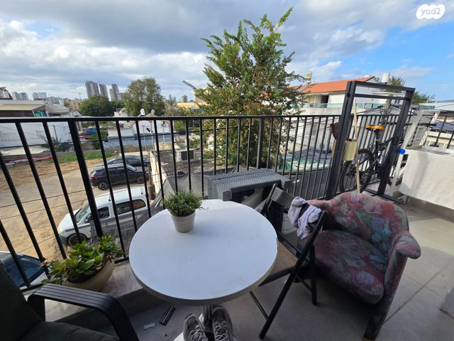 דירה, ג'סי כהן, חולון