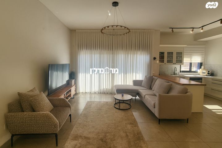 דירת גן, נווה זמר, רעננה