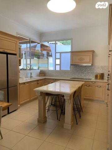 בית פרטי/ קוטג', יד רמב"ם