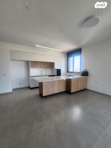 דירה, ראול ולנברג 33, תל אביב יפו