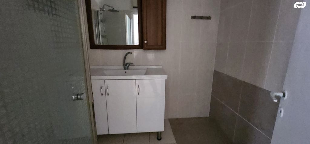 דירה, הרצל, ב' / צפון מערב העיר, רחובות