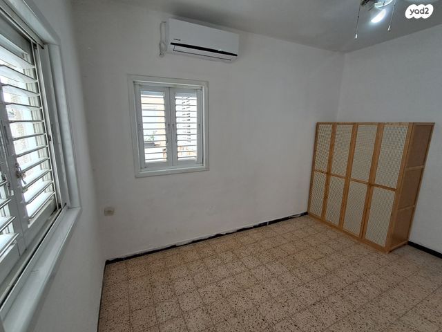 דירה, י"א באדר, נאות רחל, חולון