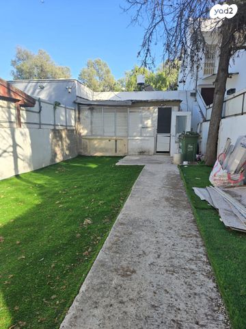 קרפל ליפא 52