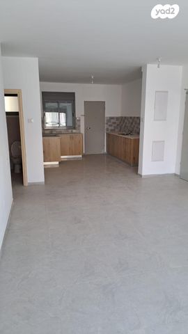 דירת גן, אביב, רמת נבון . הר כרמי, כרמיאל