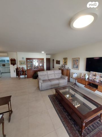 אבא אחימאיר 