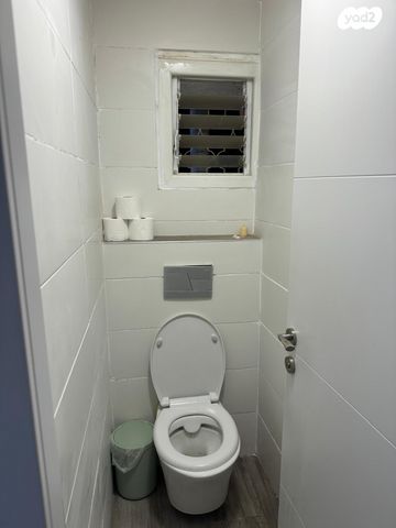 דירה, האחים סמילצ'נסקי, רמז, מערב ותיק, ראשון לציון