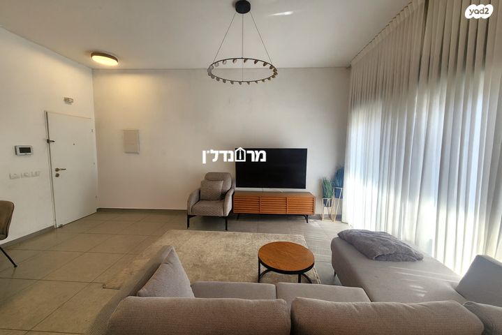 דירת גן, נווה זמר, רעננה